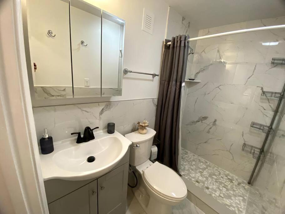 Cozy Boston Getaway Apartment! Free Parking Exterior photo